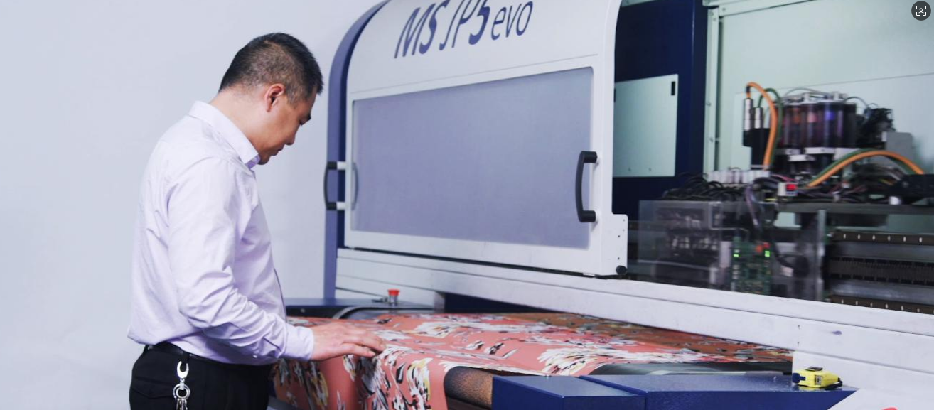 Custom Fabric Printing: Your Comprehensive Guide to Manufacturing and Scaling